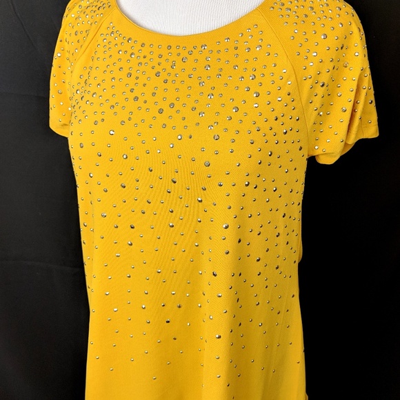 NWT Carmen Marc Valvo Mustard Yellow Studded Top - Picture 7 of 8